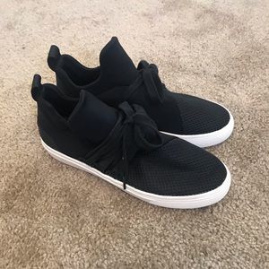 Steve Madden sneakers